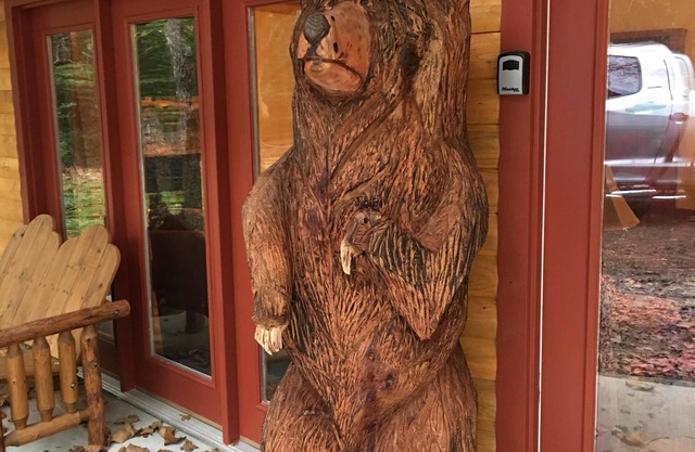 Luxury Log Cabin in the Premier Resort-Holly Lake Ranch