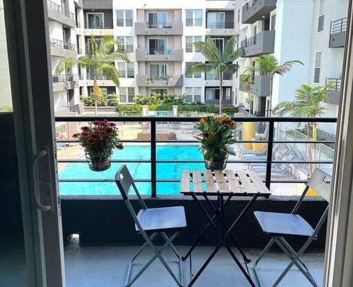 Luxury Marina Breeze Pool View Suite - 1BR, Pool, Balcony, Hot Tub, Gym