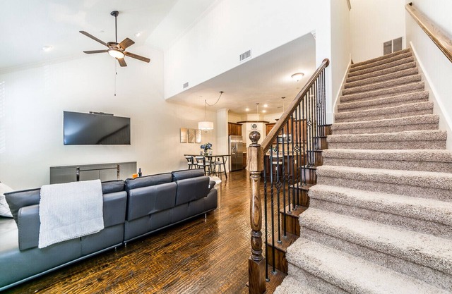 Luxury Modern Townhome at Shops @ Legacy