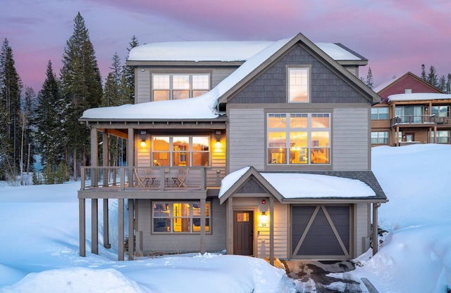 Luxury Mountain Chalet 94 I Private Hot Tub I Great Views I Best Price I Discounted Attractions