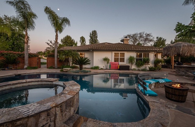 Luxury Mountain Retreat-Pool/Hottub/Gameroom&More!
