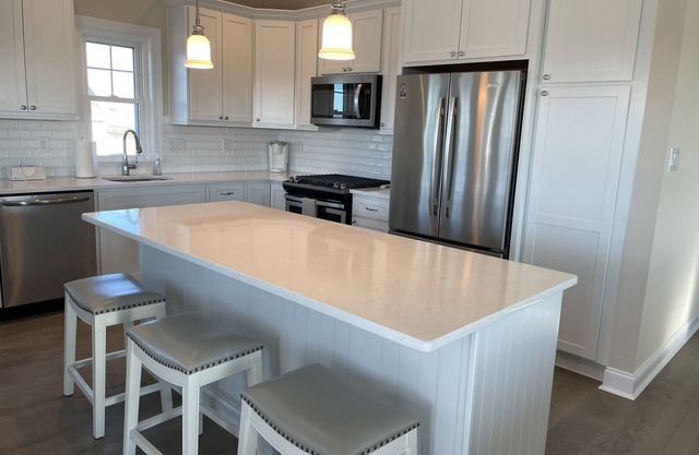 Luxury Newer construction -5BR 3.5 bath 2nd floor