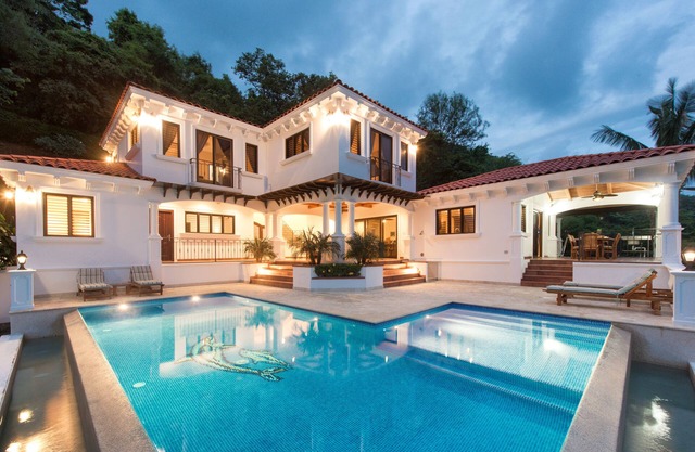 Luxury Oceanfront View Villa with Chef, Housekeeping and Concierge Services