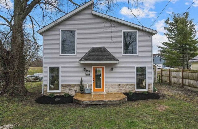 Luxury on Lakeside: Beautiful monthly rental near the lake