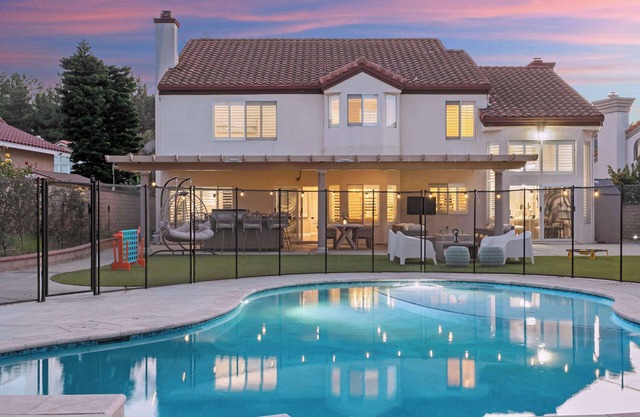 Luxury Pool Home w Theater Games & Mountain View