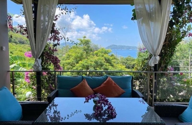 Luxury Pool Villa for families and Honeymooners
