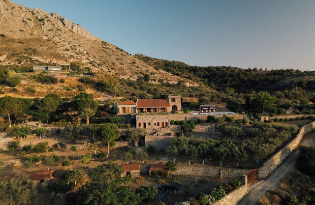 Luxury Prinate Villa in Aegina
