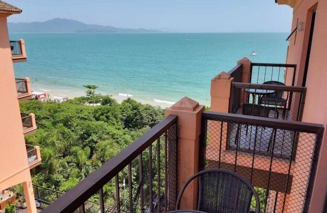 Luxury side studio in Jurerê Beach Village