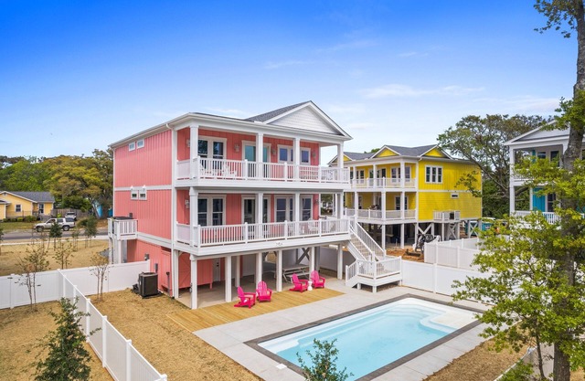 Luxury Single Home, 5/5, Private heated pool and close beach access