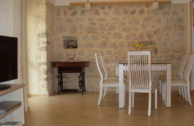 Luxury two bedroom apartment on great location