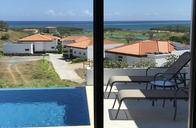 Luxury Villa 2 Bed 2.5 Bath With Amazing View To The Caribbean Sea