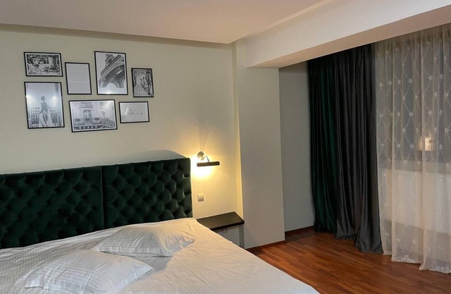 Luxury villa 4U iasihotel 5min to center & airport