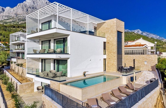 Luxury Villa Delight I with private heated pool, sauna, gym and jacuzzi in Promajna - Baska Voda