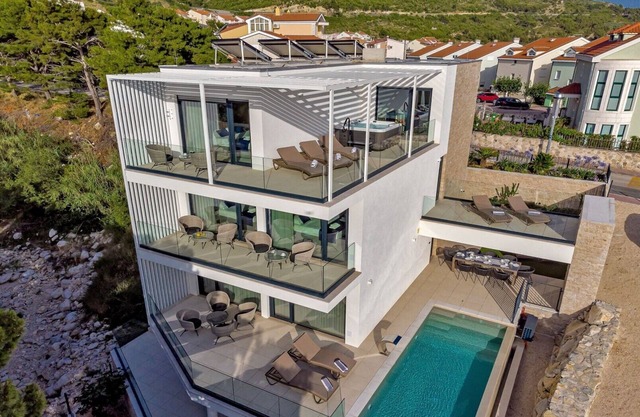 Luxury Villa Delight II Promajna with private heated pool, jacuzzi, sauna and gym in Promajna - Baska Voda
