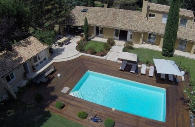 Luxury villa in provence with aircon and private pool