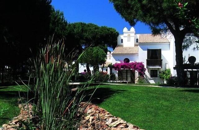Luxury villa V2, sleeps 6, Elevator to the beach, Cliff, Pine Cliffs Golf