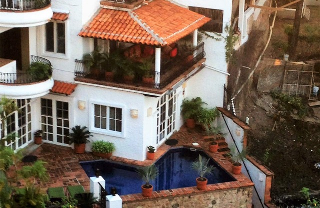 Luxury Villa With Heated Pool Overlooking Bay, Maid and Chef
