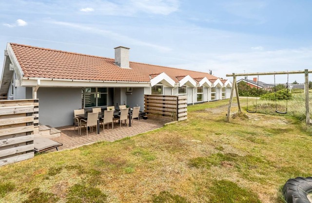 "Luzy" - 600m from the sea by Interhome