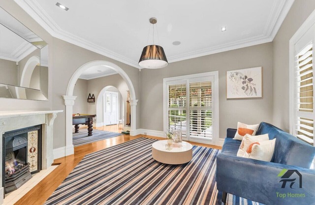 'Lynwood' Warrawee Manor- Koi Home