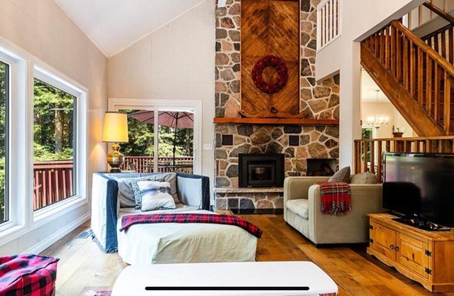 M & M Waterfront Cottage