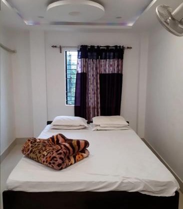 Maa Tara Lodge