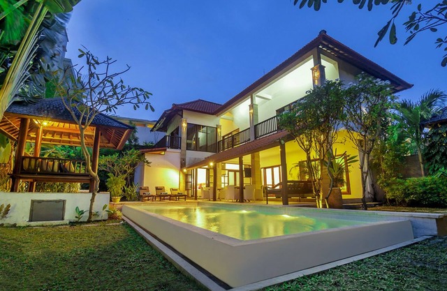 Magical Estate, Walk to Seminyak Beach
