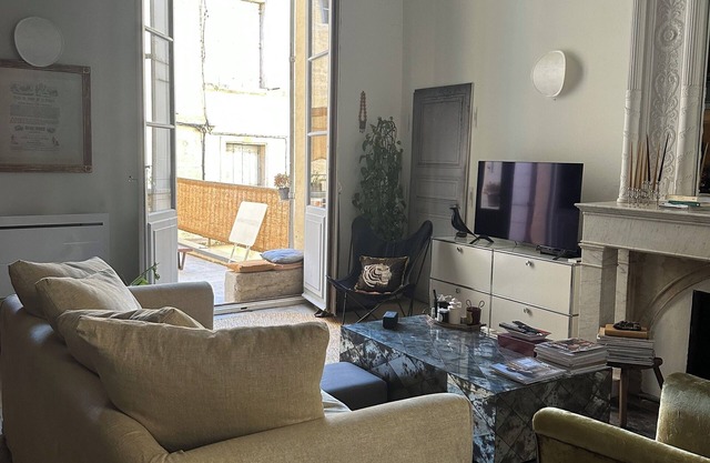 Magnificent apartment with terrace and glass roof in the city center