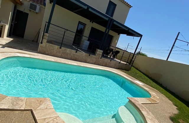 Magnificent villa for the Avignon Festival