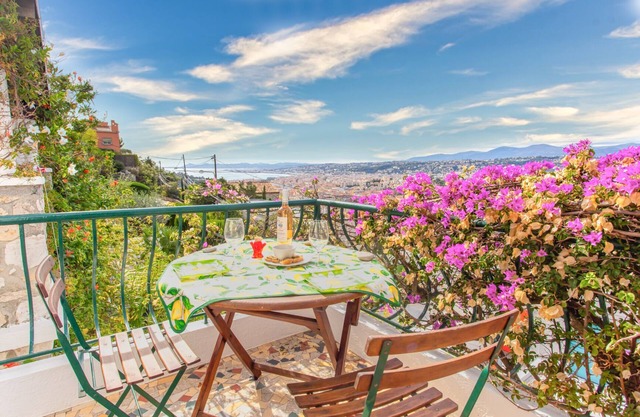 Magnificent villa with breathtaking views of Nice