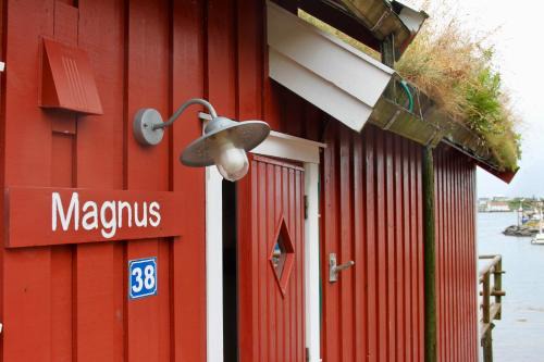 Magnusbua in Reine city center
