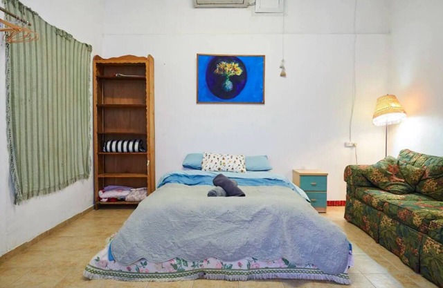 Mahana Yehuda. Hidden Place - Expert host.