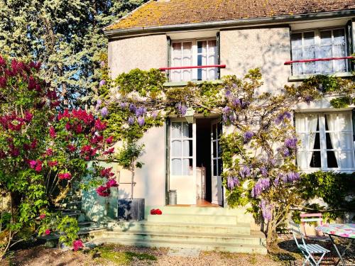 Maison charmante à La Croix-sur-Ourcq avec jardin clôturé