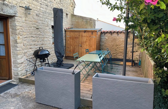 Maison de pays vendéenne 10 minutes from the beaches of la tranche sur mer