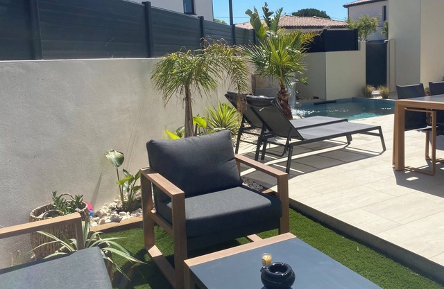 Maison la volupté 2 kms from the wild beach of Les Aresquiers