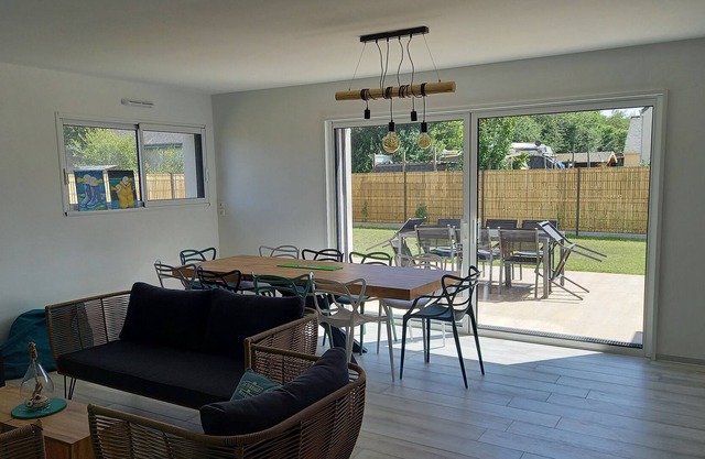 Maison Neuve à Piriac sur Mer, 5 Chambres, Jacuzzi, Proche Plage et Centre Ville