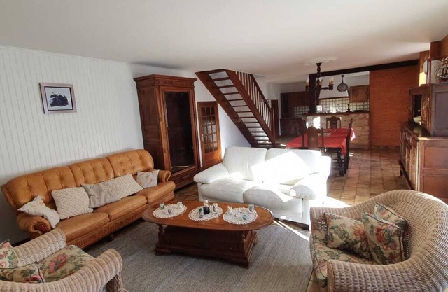 Maison typique pour 10 personnes, jardin clos et fleuri, proche plage