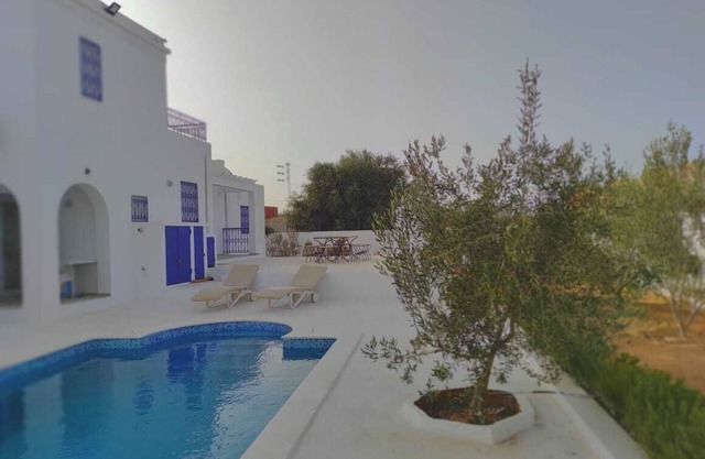 Maison Zahra 03 Suites Avec Piscine