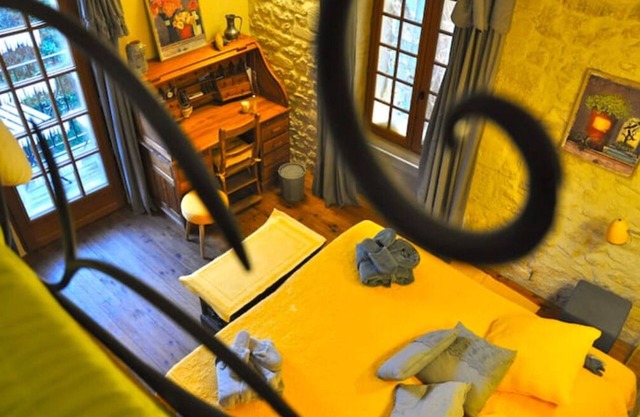 Maisonnette Avec Terrasse Dentrée et Balcon