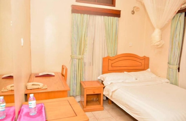 Makerere Guest House Single Room
