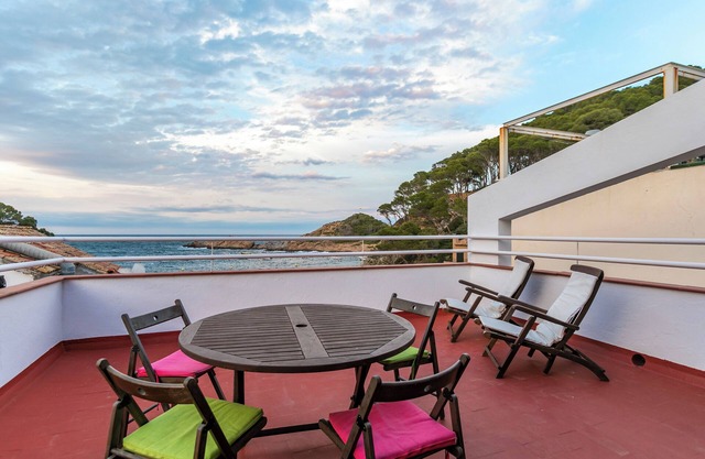 Malva - Snorkeling + Beachside in Sa Tuna+ 4guests