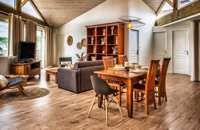 Mamita 3."Salty dreams apartment"spacious and bright T3 84m² + 35m² terrace