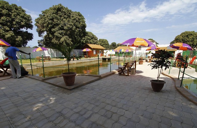MANGO VILLAGE - A REAL TASTE OF AFRICA UNDER THE MANGO TREES