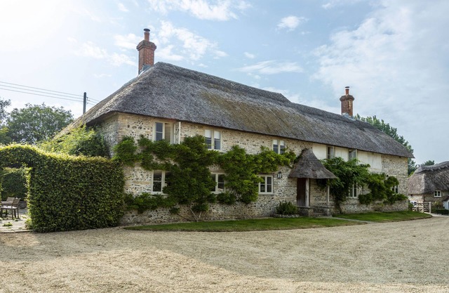 Manor Farmhouse is beautifully presented, and has period features