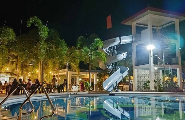 Marand Family Resort