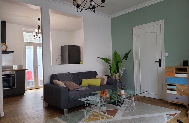 Marceline: Maison de Ville, au Coeur de Lannion, Entièrement Rénovée en 2023