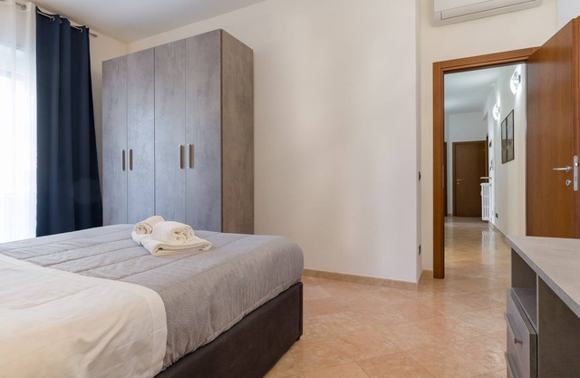 MARCO SUITE
