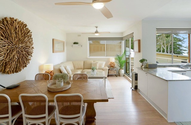 Marese 6 - Cosy and Tranquil Beachfront Unit