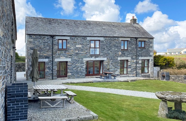 MARHAYES, pet friendly, country holiday cottage in Camelford