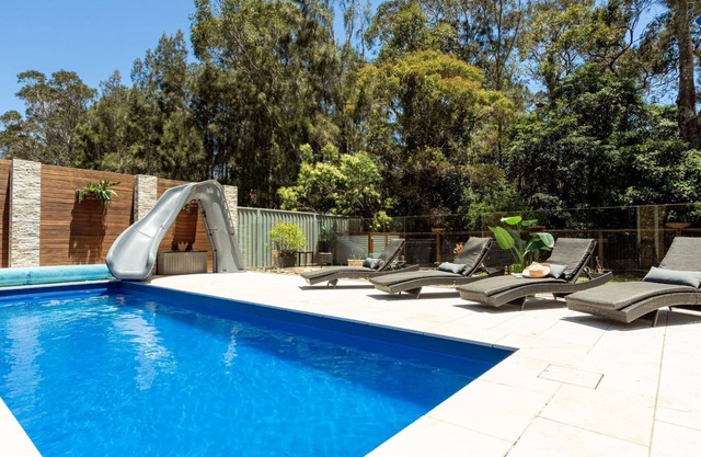 Marine Adventures – tranquil blue waters and white beaches of Jervis Bay