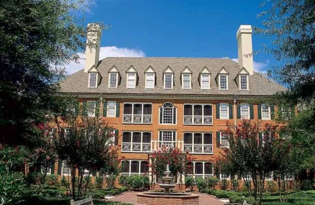 Marriott Manor Club Luxury Studio sleeps 4